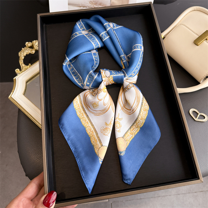 Blue Classic Chain Print Squar - огляд і ціна Silk Scarf Square
