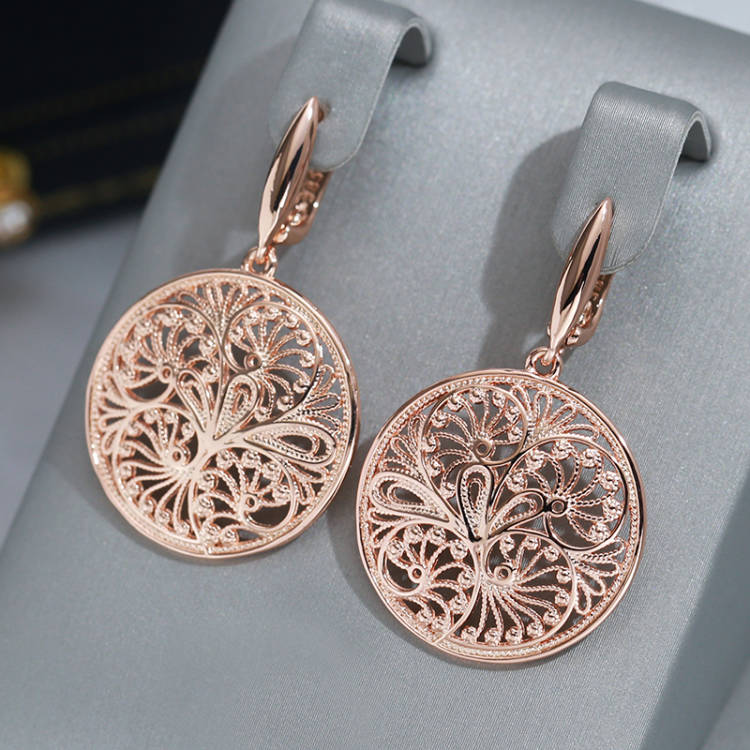 Wbmqda Hollow Metal Flower Lon - огляд і ціна Women Accessories Dubai