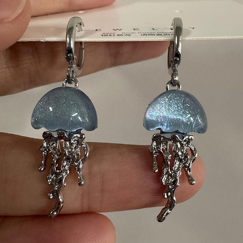 Cute Blue Jellyfish Ocean Pend - огляд і ціна Women'S Emo Accessories