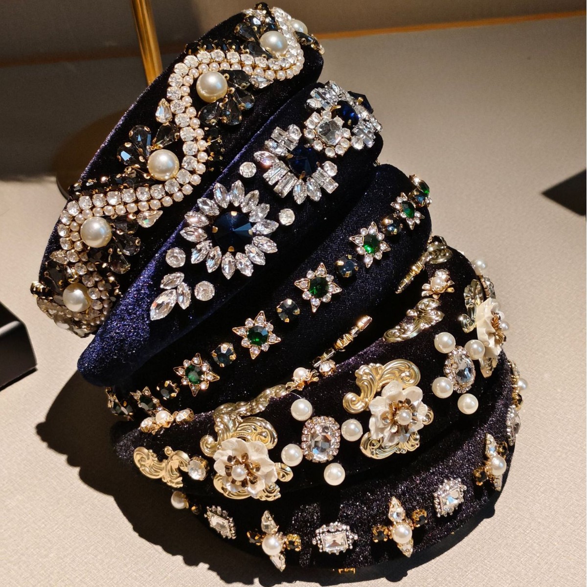 Autumn and Winter Hot Sale Ret - огляд і ціна Women Accessories Sale