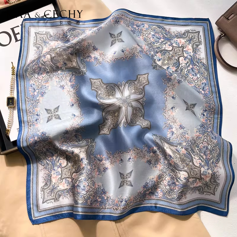 Baroque Floral 100% Mulberry S - огляд і ціна Silk Scarf Square